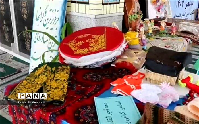 برگزاری نمایشگاه دستاوردهای بانوان فرهنگی شهرستان بافت به مناسبت دهه فجر/فیلم