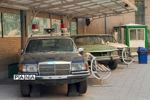 اردوی دانش‌آموزان دبیرستان امامت پاکدشت به موزه عبرت