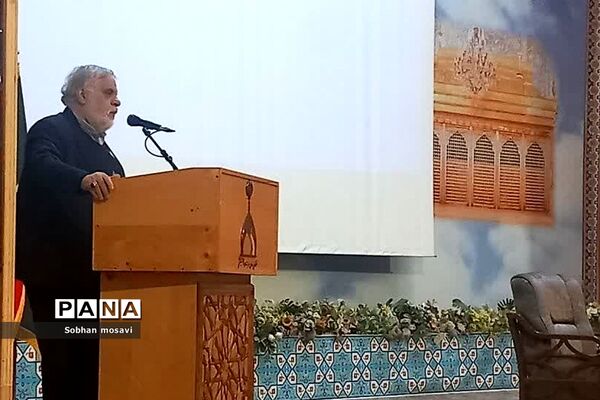 تقدیر از رتبه‌های برترآموزشگاه علامه طباطبایی در ناحیه 2 شهرری