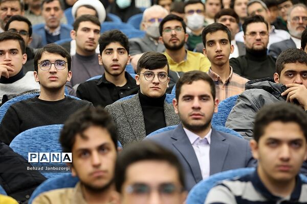 مراسم تجلیل از مدال‌آوران المپیادهای علمی جهانی و احیای باشگاه دانش‌پژوهان جهان
