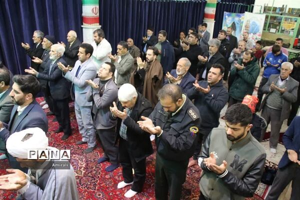 برگزاری میزخدمت به‌مناسبت دهه فجر در قرچک
