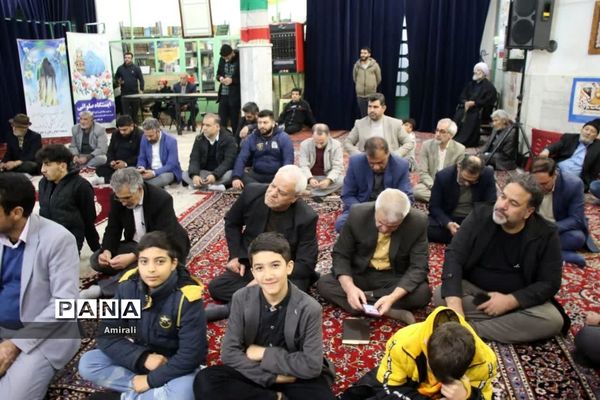 برگزاری میزخدمت به‌مناسبت دهه فجر در قرچک