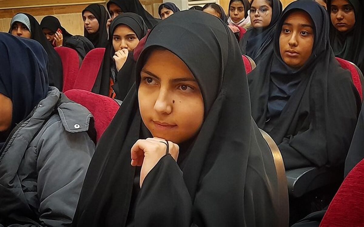 جلسات پرسش و پاسخ، تقویت مهارت‌های کلامی و اعتماد به نفس را در دانش‌آموزان ایجاد می‌کند/فیلم