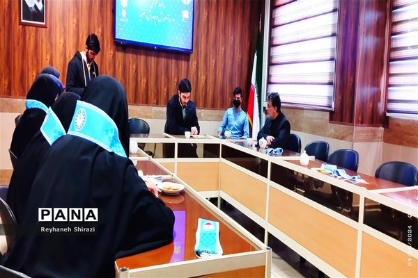 نشست دبیران قرارگاه ۱۴صفر۲درآموزش و پرورش منطقه رضویه