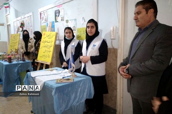 برگزاری مانور یاوران انقلاب در دبیرستان حجاب ناحیه یک شهرری
