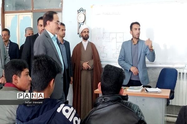 حضور مدیرکل آموزش و پرورش در شهرستان مروست