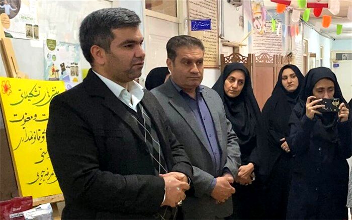 برگزاری مانور یاوران انقلاب در دبیرستان حجاب ناحیه یک شهرری/ فیلم