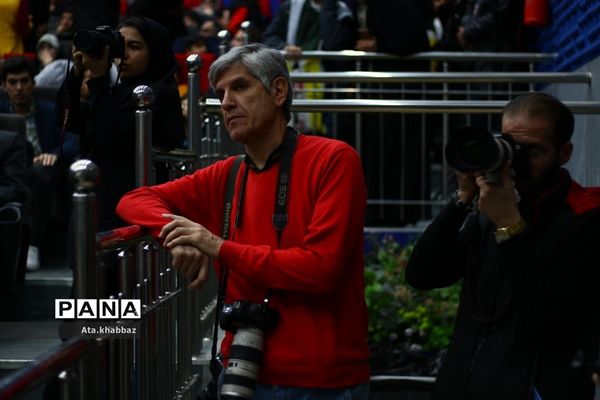 آپاراتچی، فاتح فجر در تبریز