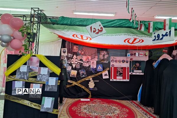 نمایشگاه انقلاب در دبیرستان شاهد دختران قائمشهر