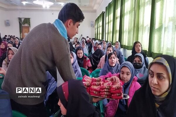 مراسم اختتامیه جشنواره فرهنگی و هنری در کاشان