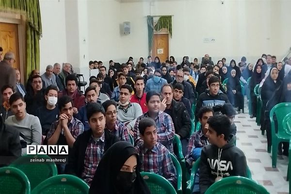 مراسم اختتامیه جشنواره فرهنگی و هنری در کاشان