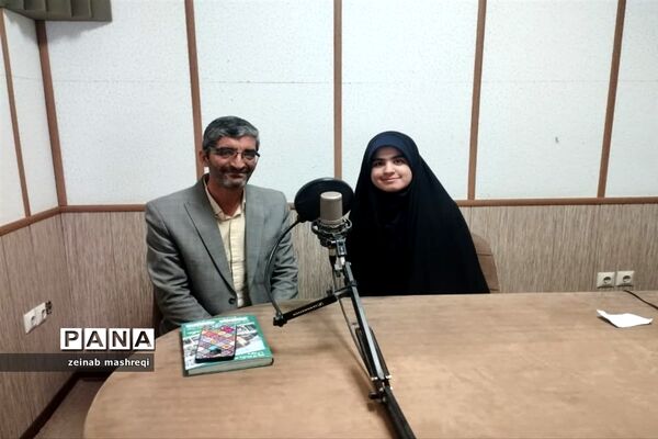 حضور مدیر سازمان دانش‌آموزی استان اصفهان در برنامه رادیو‌ کاشان وبازدید از مدارس کاشان در دهه فجر