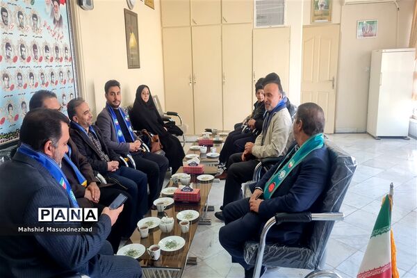 همفکری و نشست صمیمانه در میدان 14 صفر 2 تربت حیدریه