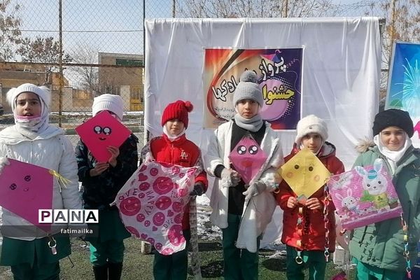 جشنواره ساخت آدم‌برفی و پرواز بادبادک‌ها در شهرستان فیروزکوه