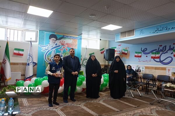برگزاری مانور یاوران انقلاب در دبیرستان دخترانه متوسطه اول شهید محمدرضا خشکباری شهرستان قدس