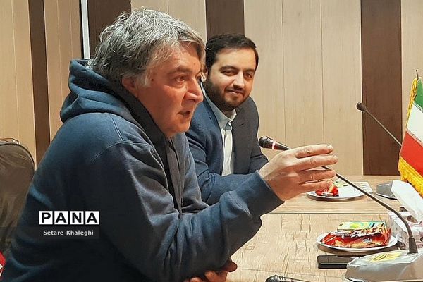 کارگاه نویسندگی برای دانش‌آموزان، در دماوند