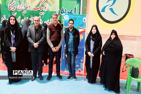 مسابقات لیوان چینی و روبیک دانش‌آموزان مدارس ناحیه یک یزد