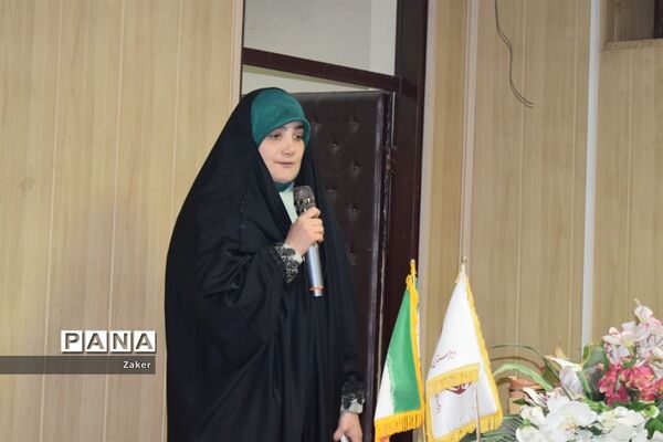 برگزاری یادواره شهدا در دبیرستان دخترانه فرهنگ ۱۳