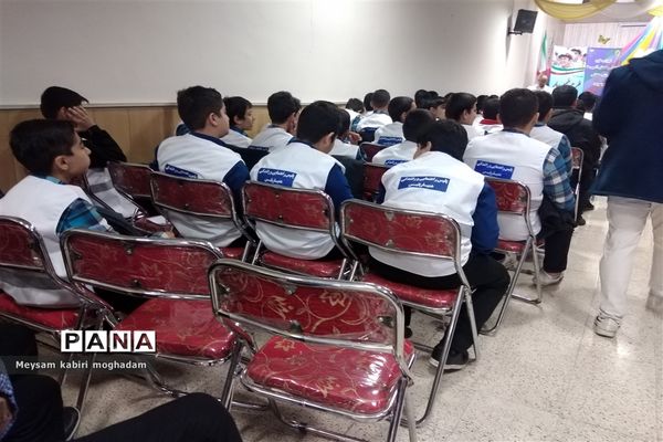 برگزاری طرح همیار پلیس ویژه دانش‌آموزان پایه هفتم در مشهد