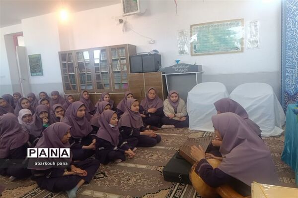جشن انقلاب در مدارس ابرکوه