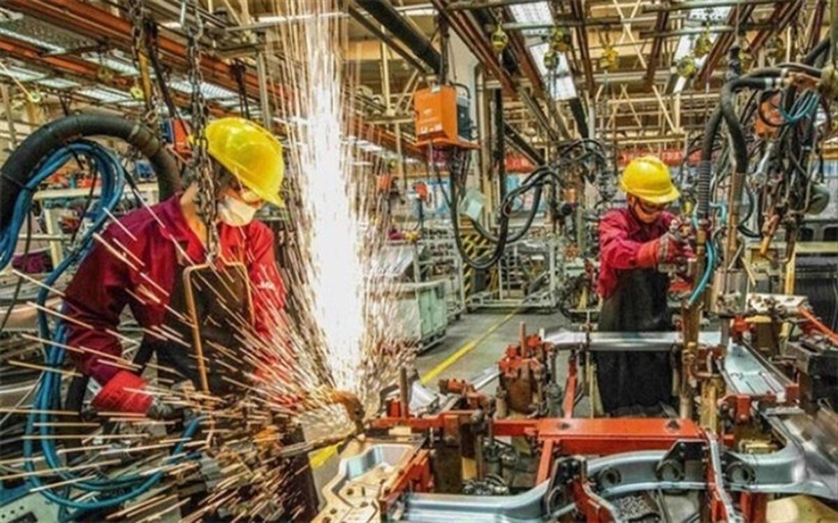 بخش صنعت چه میزان برق مصرف کرده است؟