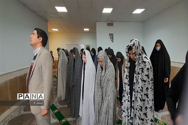 نمایشگاه دانش‌‎آموزی از جنس انقلاب