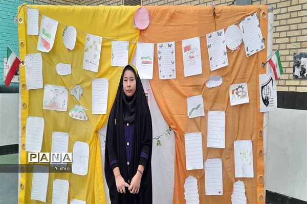 نمایشگاه دانش‌‎آموزی از جنس انقلاب