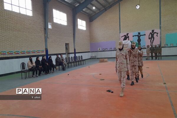 نمایشگاه دانش‌‎آموزی از جنس انقلاب