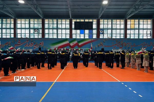 مانور یاوران انقلاب دانش‌آموزان شهرستان ورامین