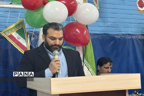مانور یاوران انقلاب دانش‌آموزان شهرستان ورامین
