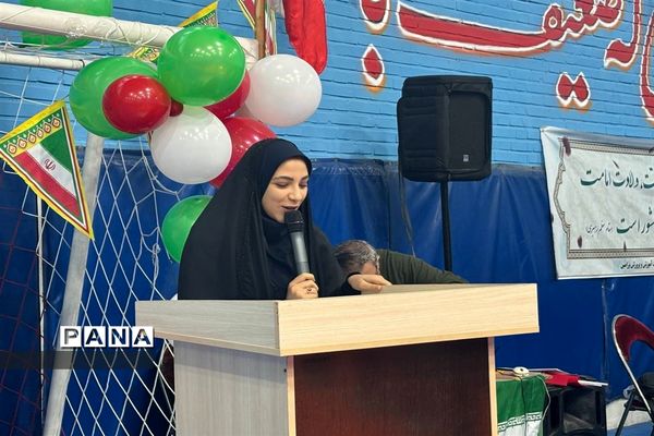 مانور یاوران انقلاب دانش‌آموزان شهرستان ورامین