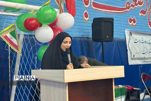 مانور یاوران انقلاب دانش‌آموزان شهرستان ورامین