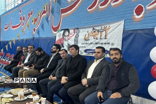 مانور یاوران انقلاب دانش‌آموزان شهرستان ورامین