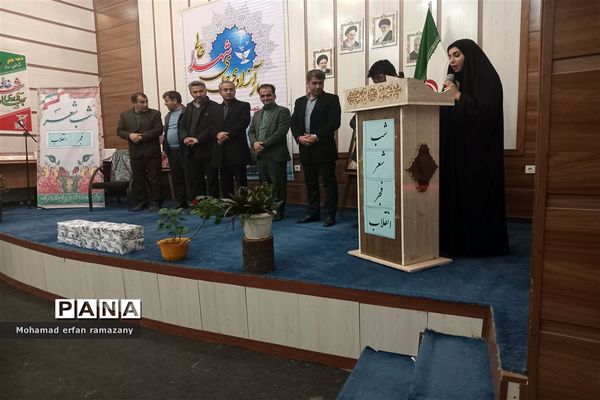 شب شعر انقلاب به‌مناسبت دهه مبارک فجر