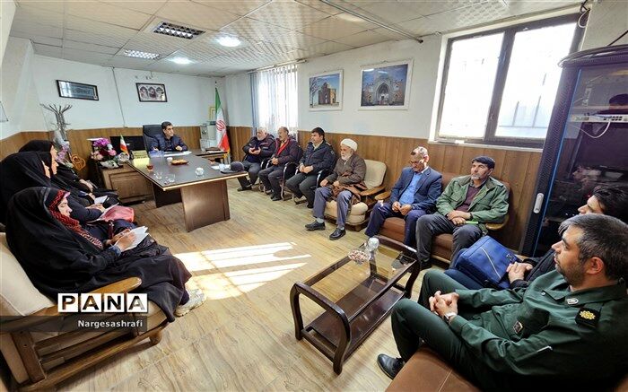 برگزاری جلسه هماهنگی راهپیمایی ۲۲ بهمن در دفتر شهردار شهر زیارت