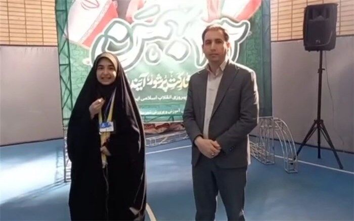 دانش‌آموزان می‌توانند به عنوان سفیران جهاد تبیین در دستاوردهای انقلاب اسلامی ایران نقش موثری داشته باشند