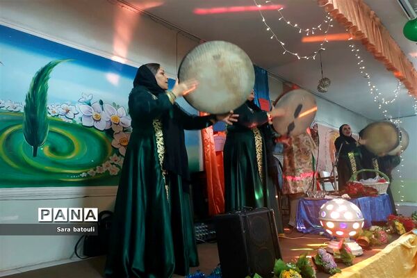 برگزاری جشن عید مبعث و ۲۲ بهمن در منطقه ۱۸ تهران