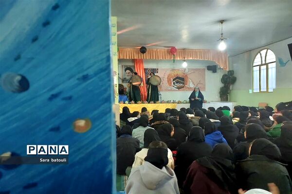 برگزاری جشن عید مبعث و ۲۲ بهمن در منطقه ۱۸ تهران