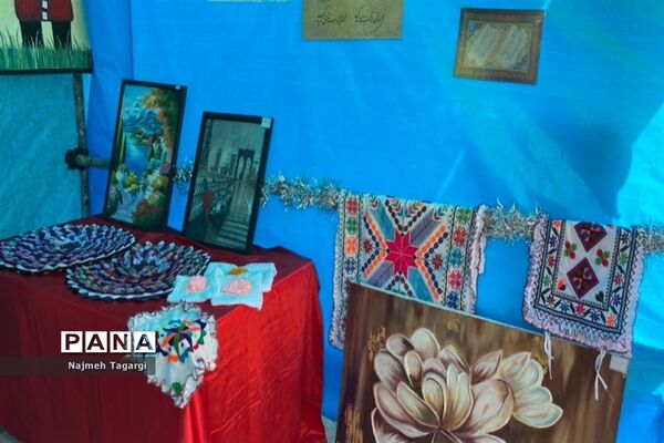 نمایشگاه دستاوردهای فرهنگی ، هنری و فنی دانش‌آموزان شهرستان مه ولات