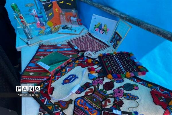 نمایشگاه دستاوردهای فرهنگی ، هنری و فنی دانش‌آموزان شهرستان مه ولات