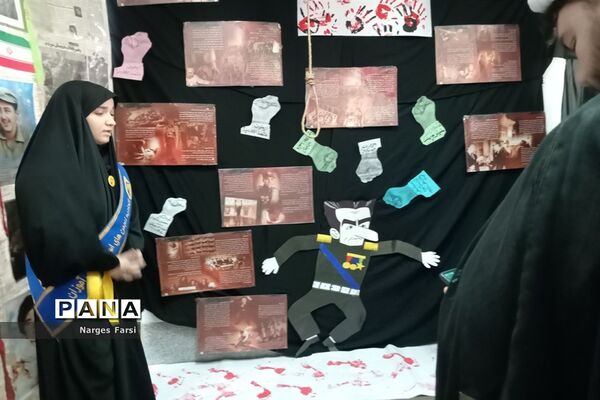 برپایی نمایشگاه «مدرسه انقلاب» در دبیرستان حضرت خدیجه(س) جعفرآباد قم