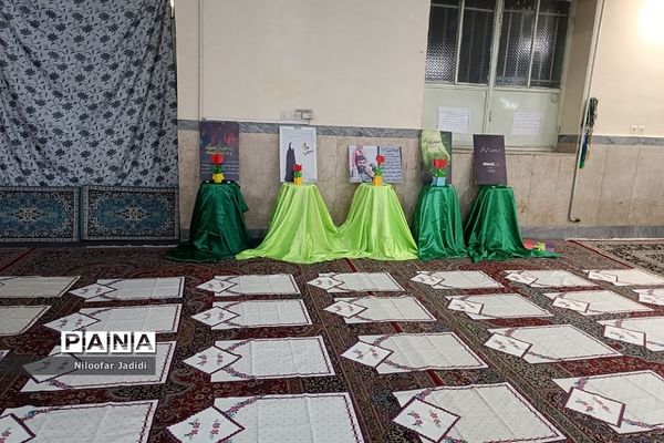 جشن عبادت و بندگی دانش‌آموزان دختر دبستان عصمت نصیرشهر