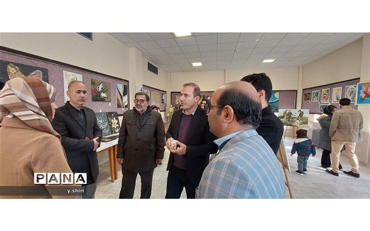 نمایشگاه هنرهای دستی تجسمی هنرمندان شهرستان مانه و سملقان