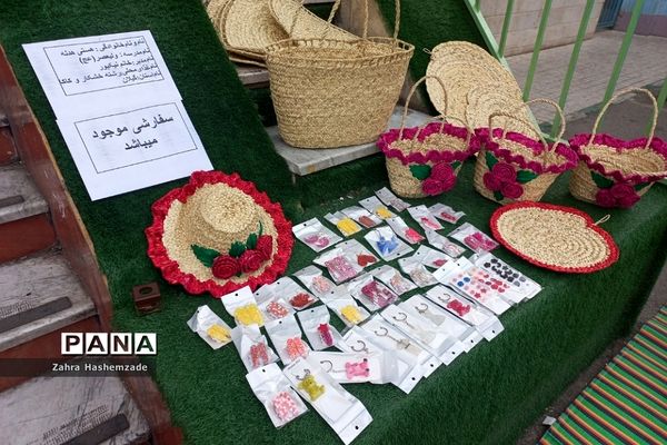 بازارچه کار و فناوری در دبیرستان ولیعصر (عج) ناحیه یک شهرری