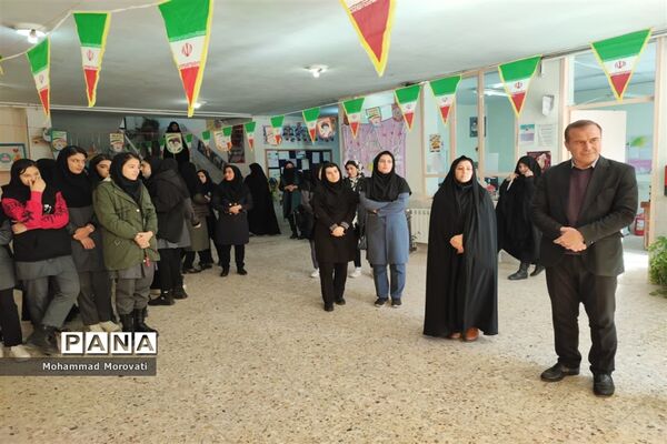 بازدید از نمایشگاه مدرسه انقلاب  شهرستان مانه و سملقان