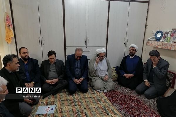 بازدید از خانواده شهید جعفری و شهیده قره داغی باحضور مسئولین صباشهر