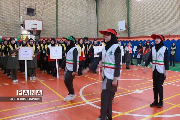 مانور یاوران انقلاب در بهارستان دو