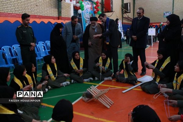 مانور یاوران انقلاب در بهارستان دو