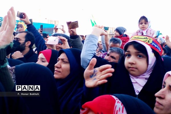 نخستین اجرای سرود «فرمانده مهدی» در مسجد جمکران