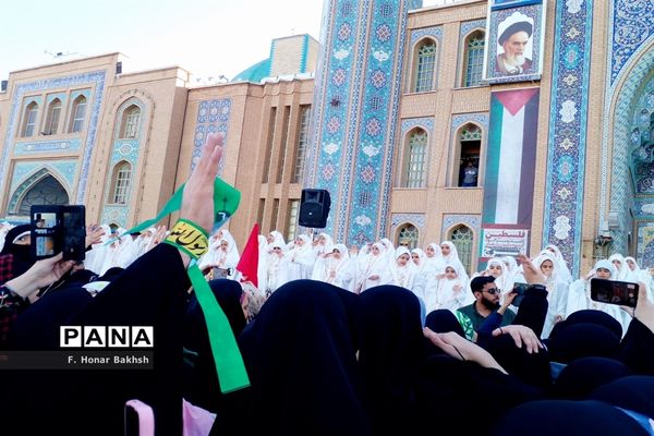 نخستین اجرای سرود «فرمانده مهدی» در مسجد جمکران